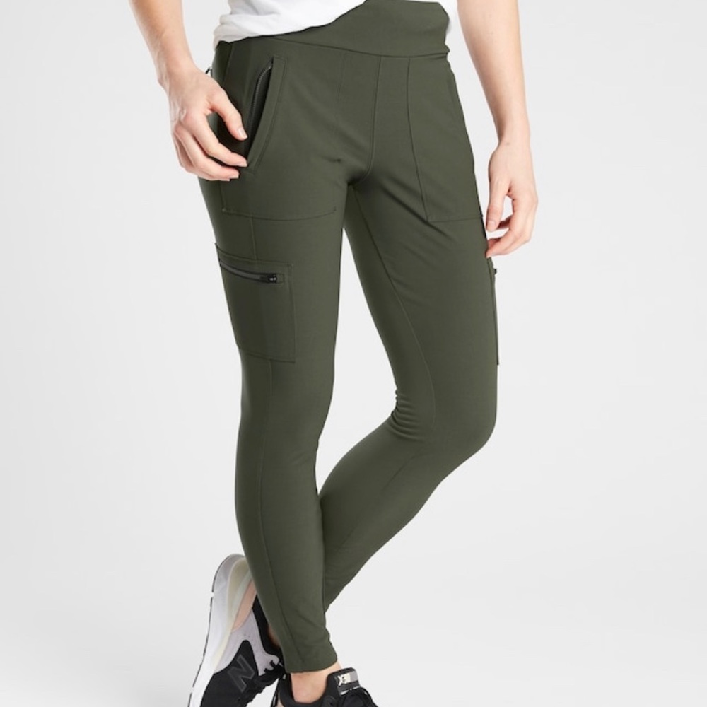 Athleta Headlands Hybrid Cargo Tights